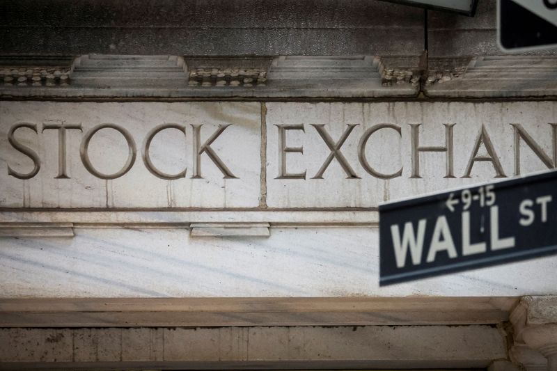 S&P برای چهارمین بار متوالی سقوط کرد زیرا بحث رکود بر وال استریت سنگینی می کند
